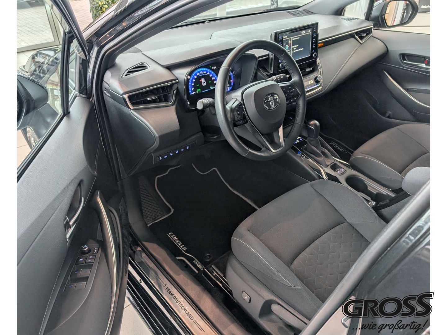 Toyota Corolla Touring Sports Hybrid Team D - Samsaru's Car Outlet