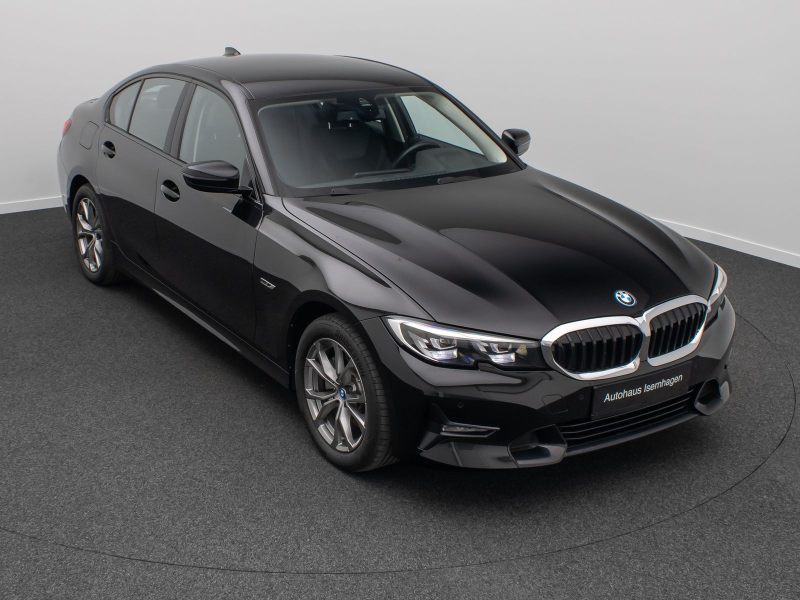 BMW 320e Sport Line - Samsaru's Car Outlet