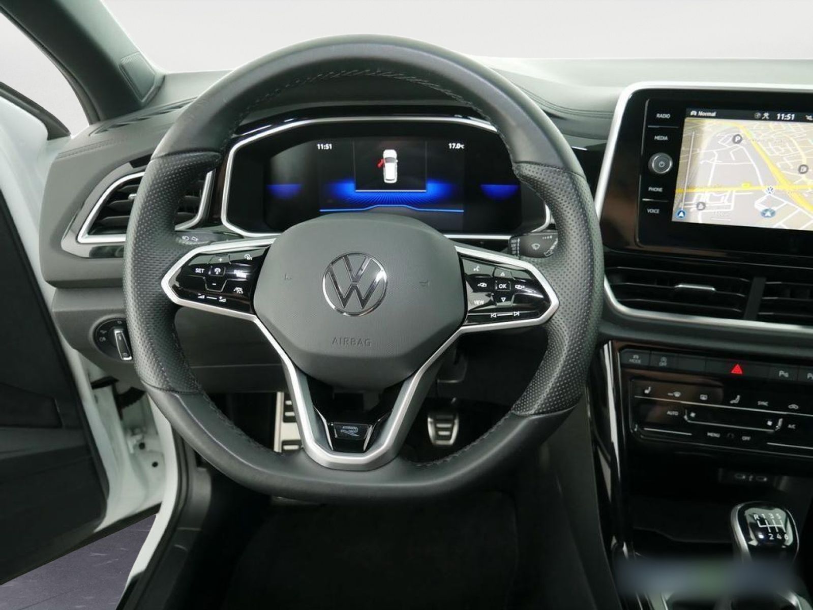 Volkswagen T-Roc R-Line - Samsaru's Car Outlet