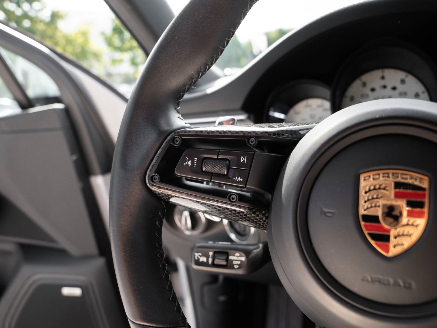 Porsche Macan GTS 21-Zoll AHK BOSE Pano Luft 18-Wege