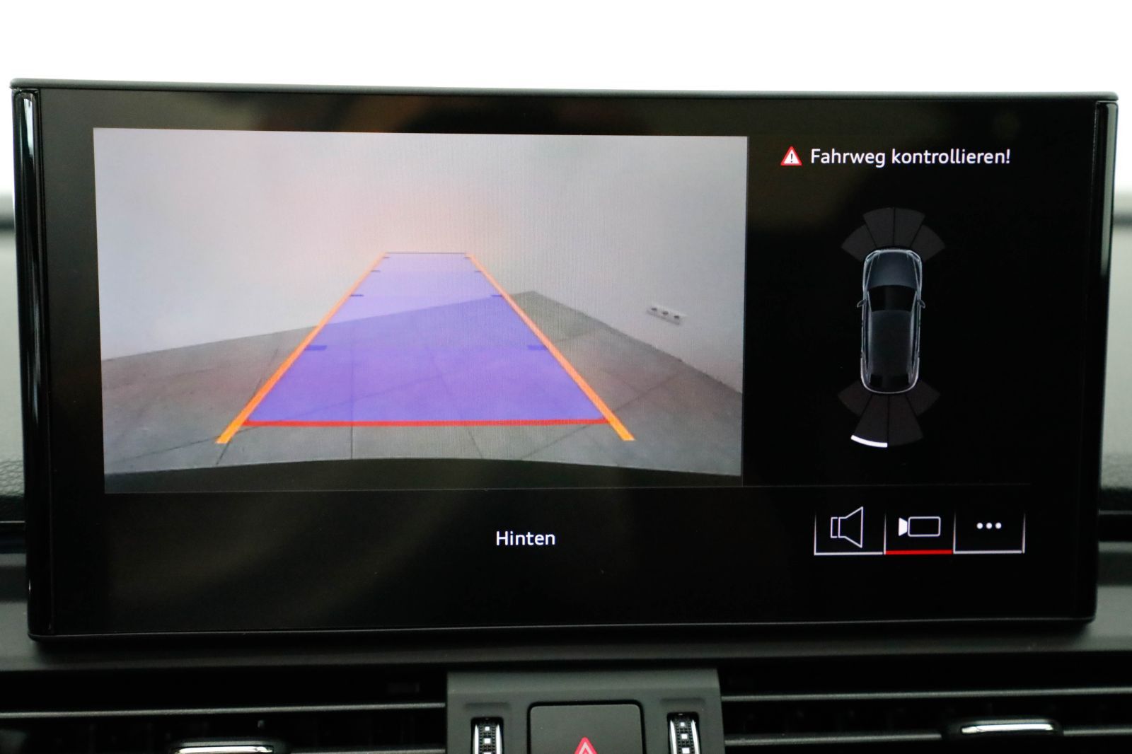 Audi Q5 Sportback 40 TDI quattro S line - Samsaru's Car Outlet