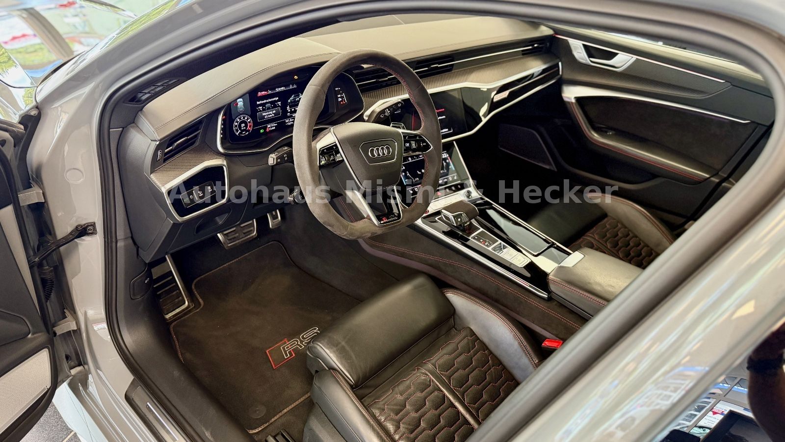 Audi RS6 Avant / Keramik / B&O A / Panorama / 305km/h