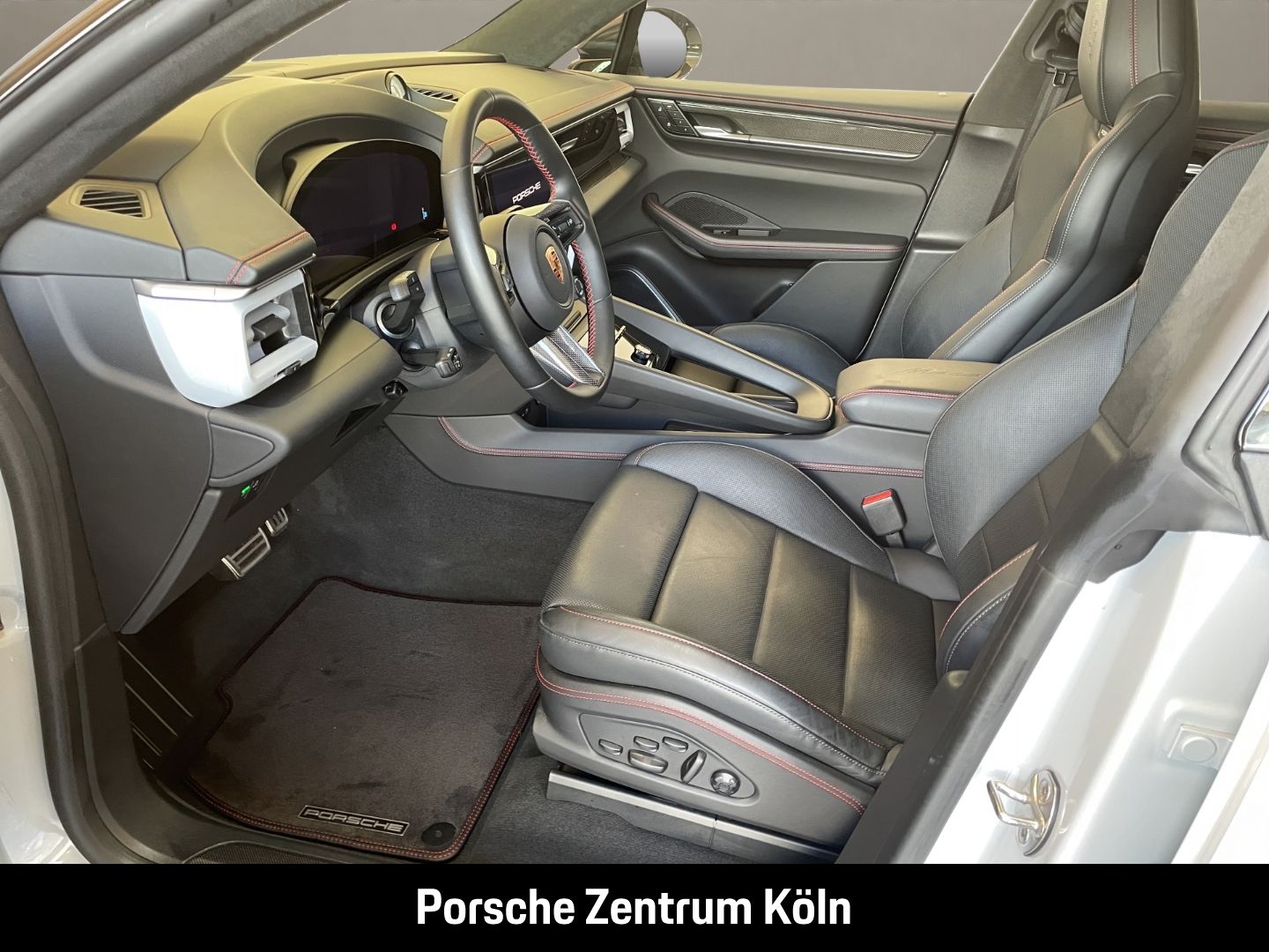 Porsche Macan 4S Burmester InnoDrive HA-Lenkung Head-Up