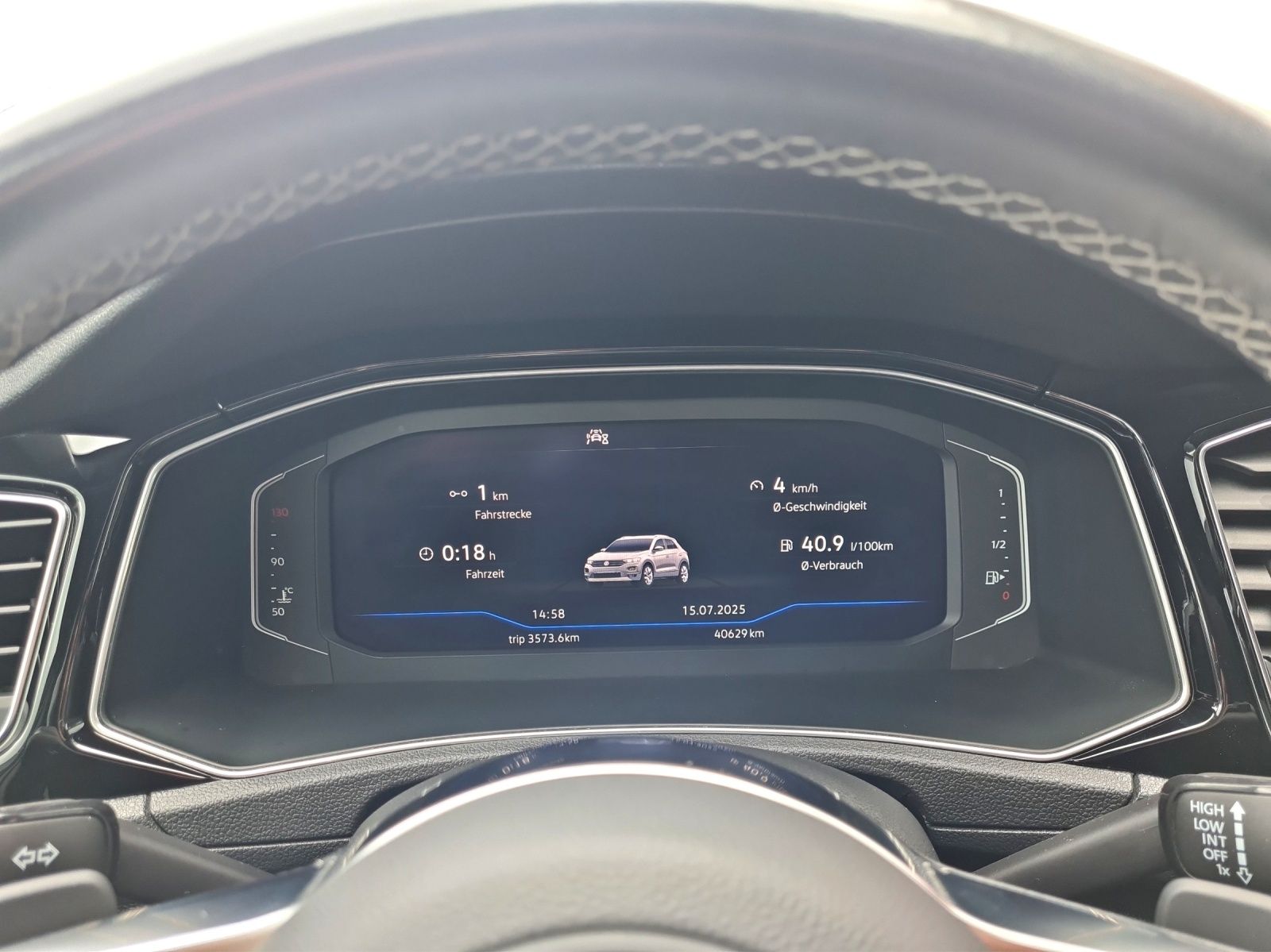 Volkswagen T-Roc 2.0 TSI Sport 4Motion Black - Samsaru's Car Outlet