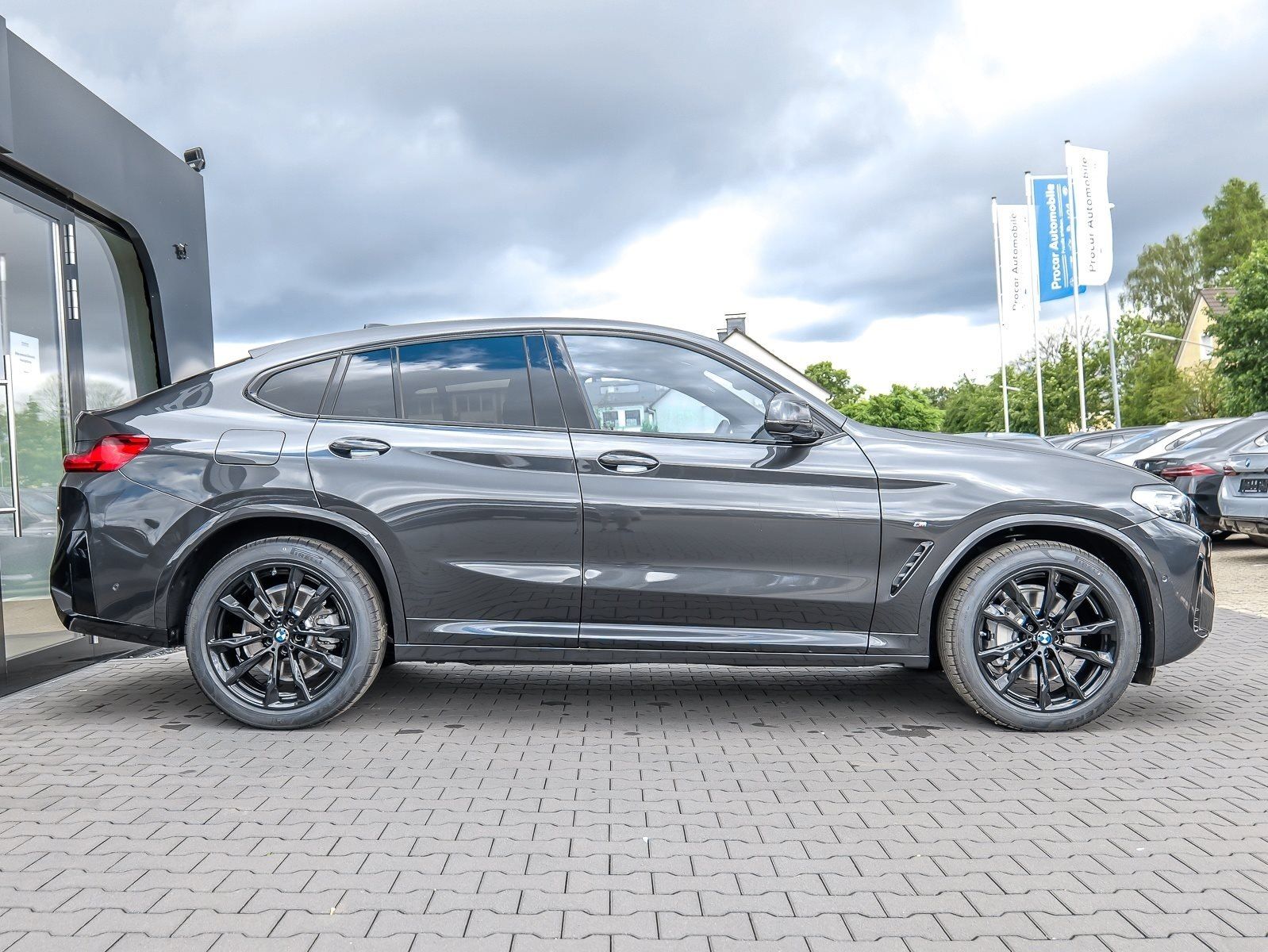 BMW X4 xDrive30d M Sport PANO ACC AHK RFK NAVI LED