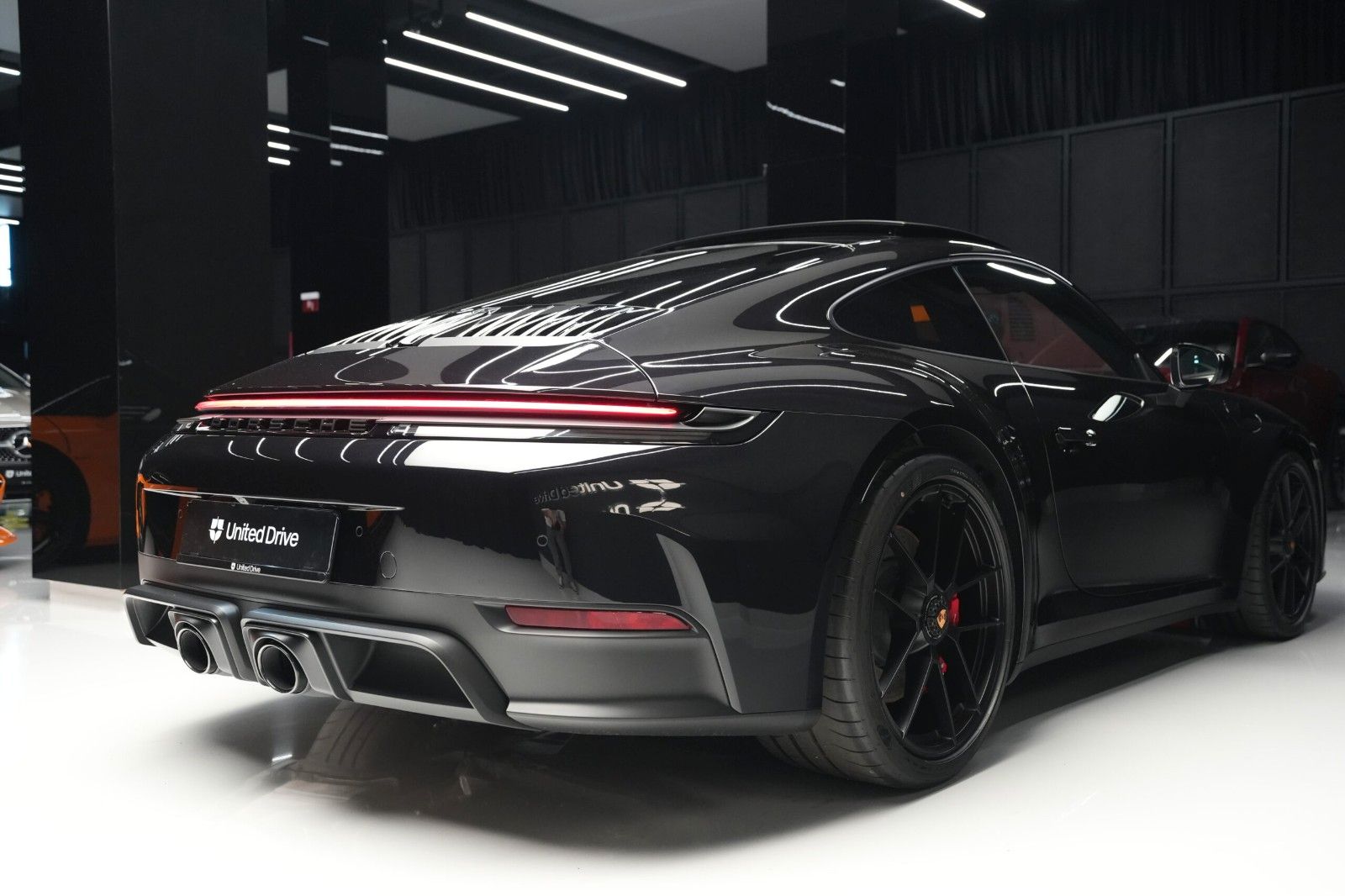 Porsche 911 Carrera 4 GTS T-Hybrid