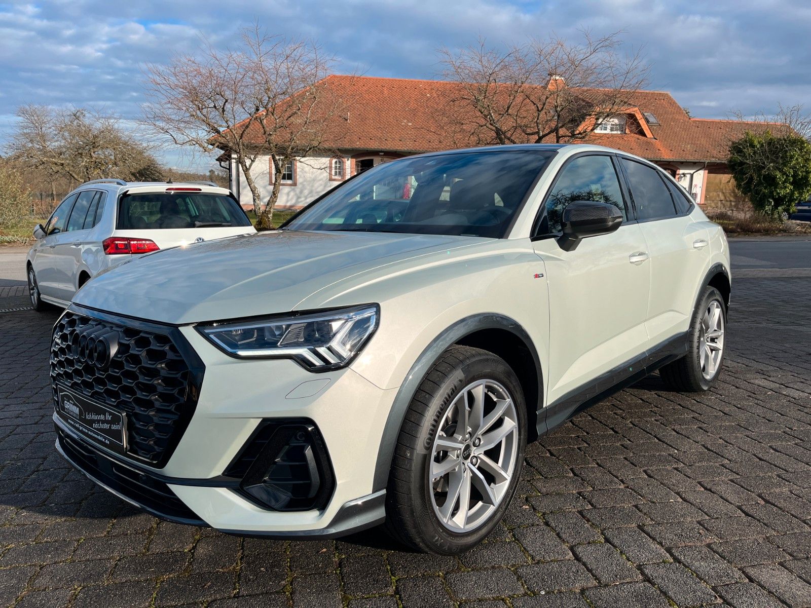 Audi Q3 Sportback 35 TDI quattro S line - Samsaru's Car Outlet