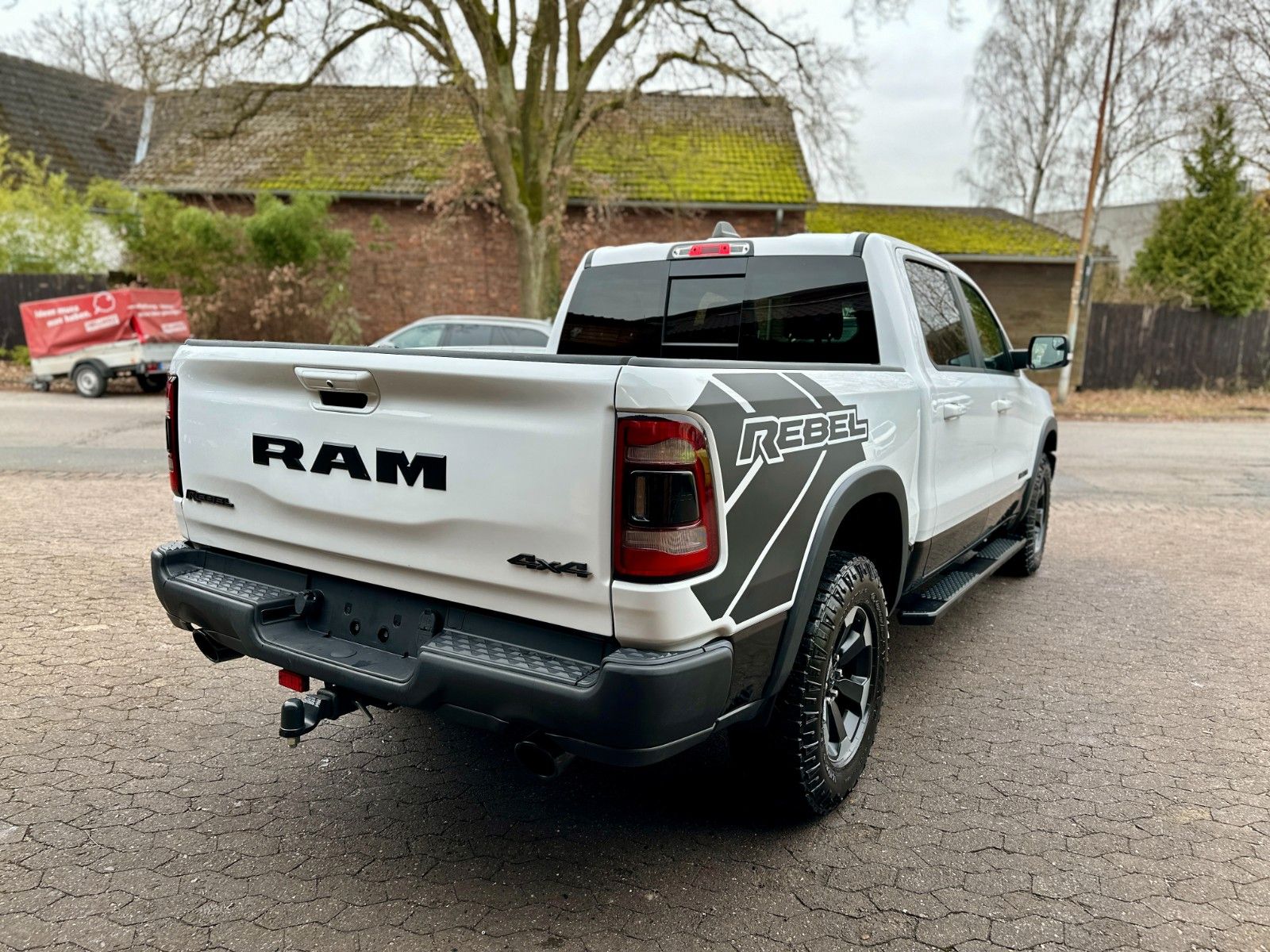 Dodge 5.7 V8*4X4*LPG*REBEL*LEDER*LED*NAVI*AHK*MFL*TOP*