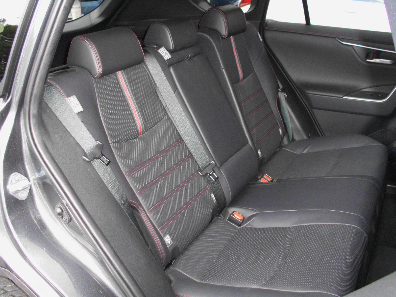 Toyota RAV4   Plug-in Hybrid 4x4