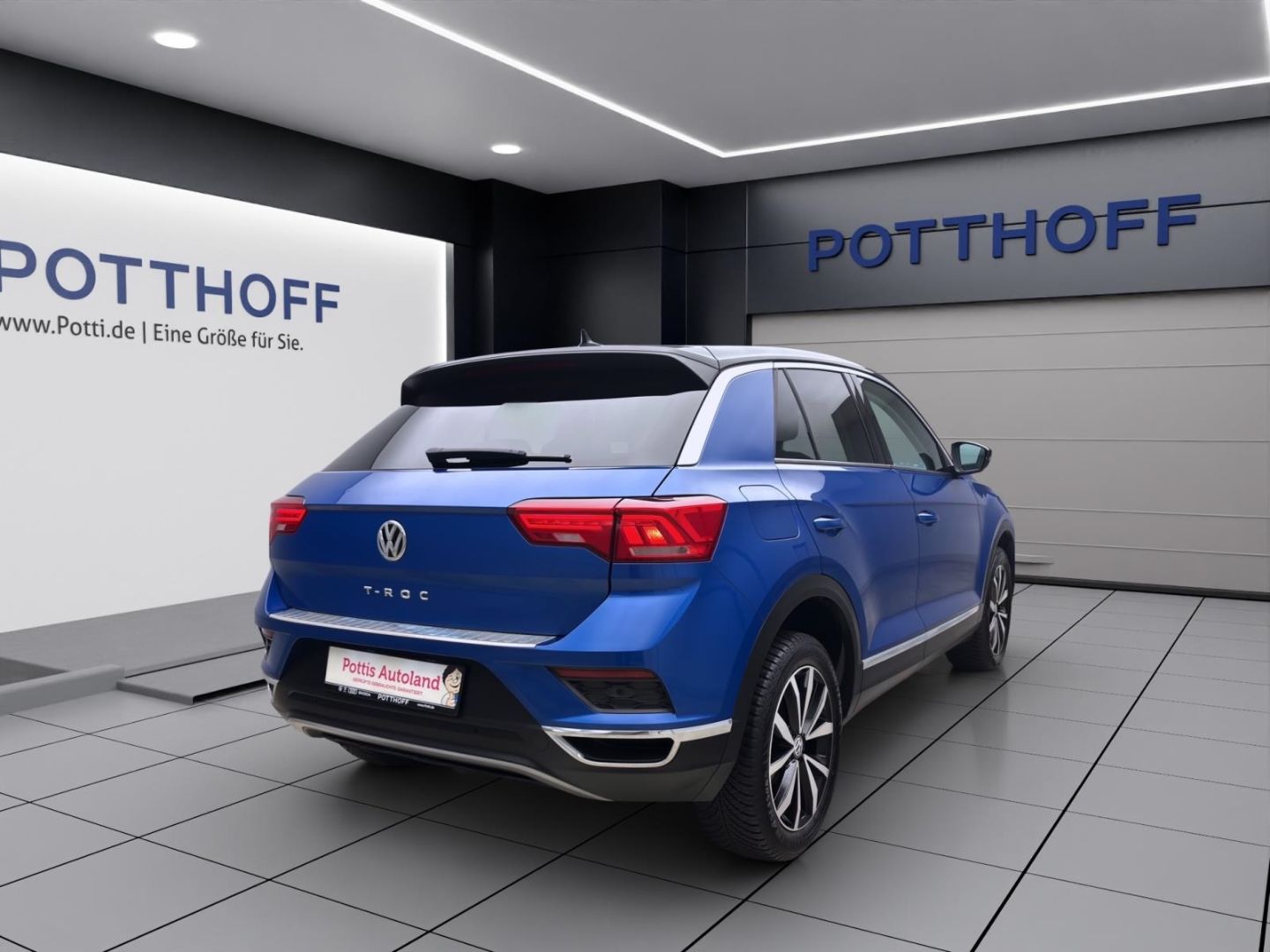Volkswagen T-Roc 1.5 TSI STYLE - Samsaru's Car Outlet