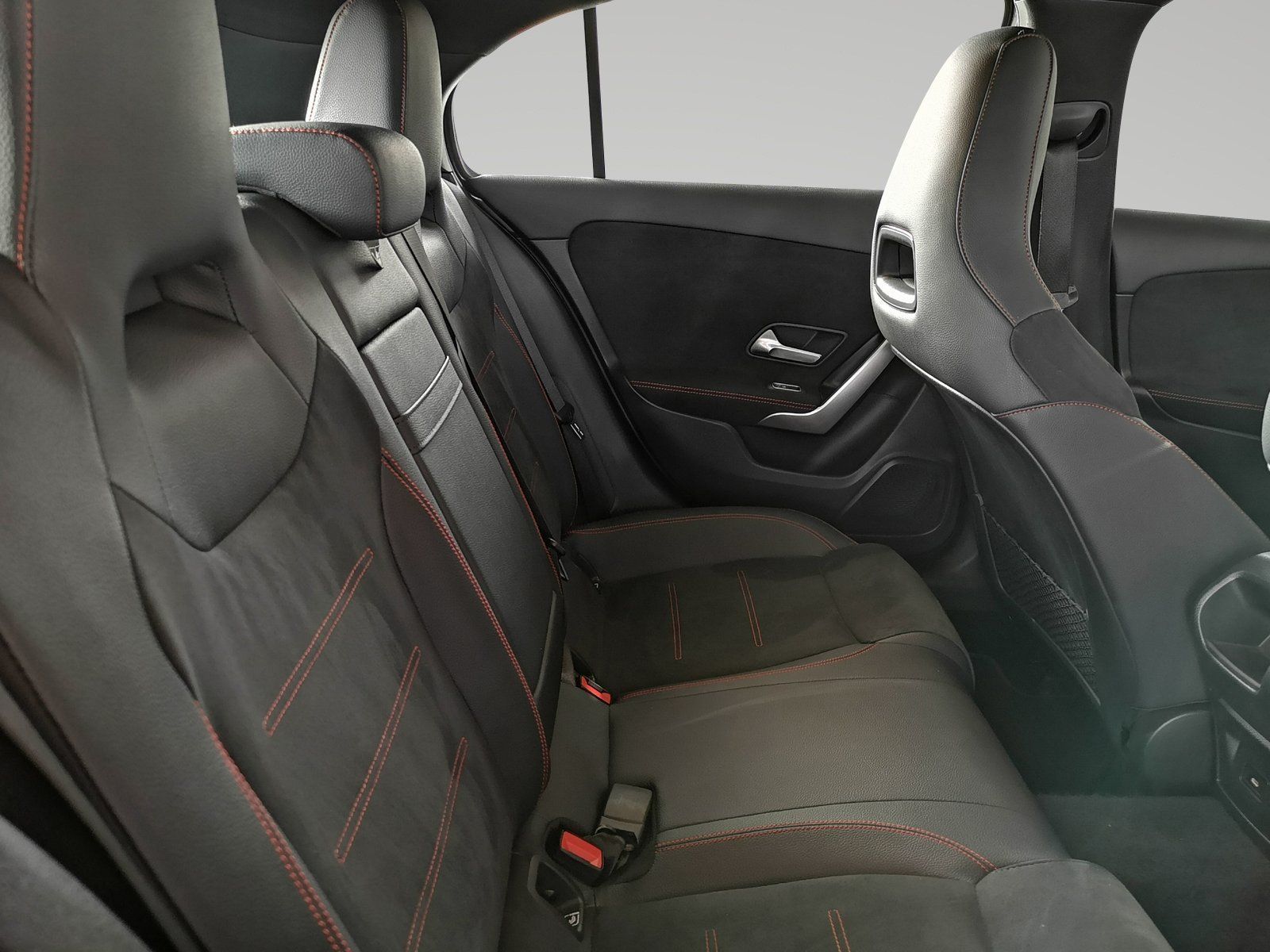 Mercedes-Benz A 200 AMG Line - Samsaru's Car Outlet