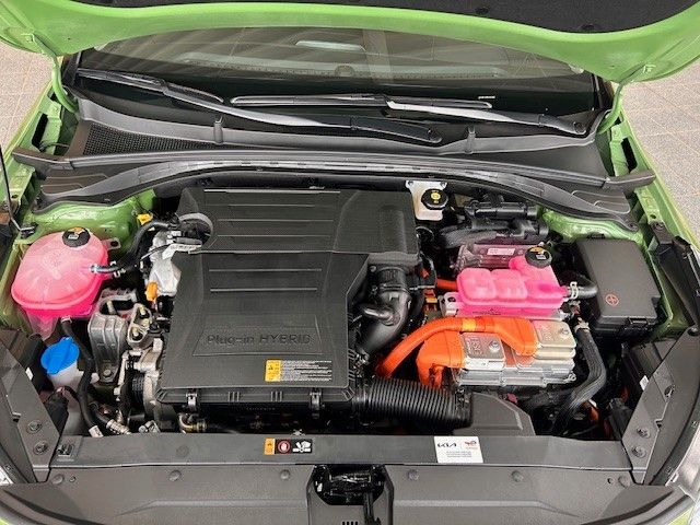 Kia XCeed 1.6 PHEV Spirit - Samsaru's Car Outlet