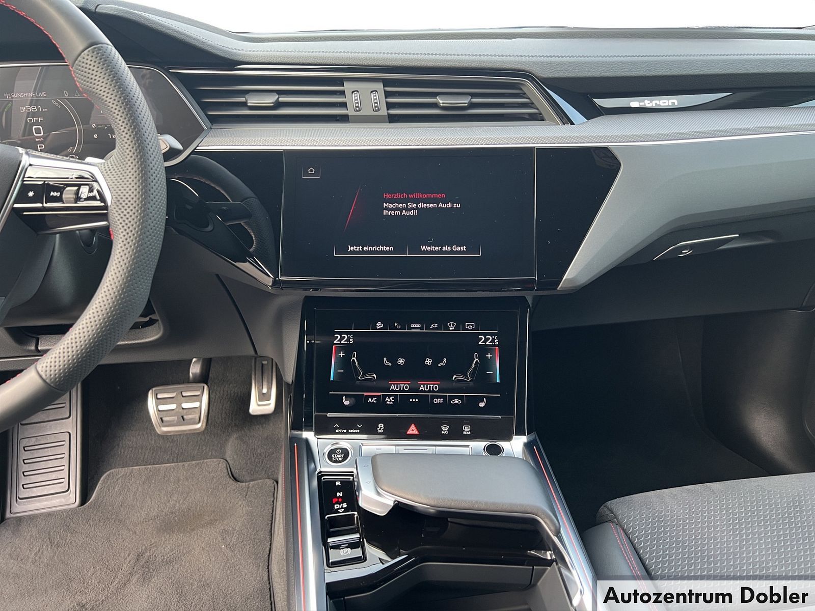 Audi Q8 Sportback e-tron S line 55 AHK Glasdach Navi