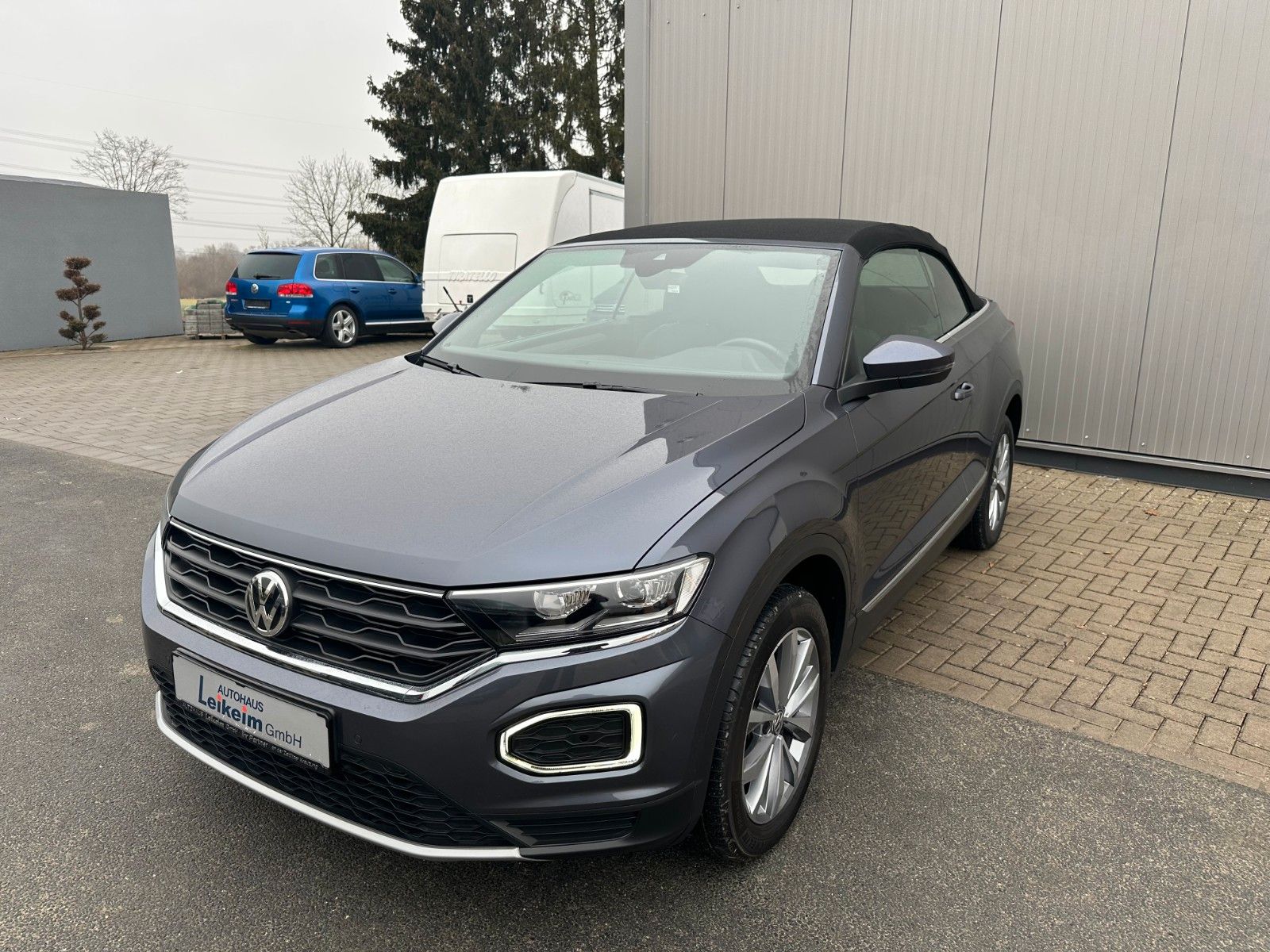 Volkswagen T-Roc 1.5 TSI Cabriolet Style - Samsaru's Car Outlet
