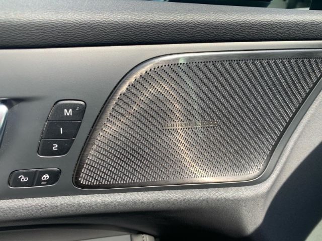 Volvo S60 B5 AWD Plus Dark Abstandstempomat  el. Sitze