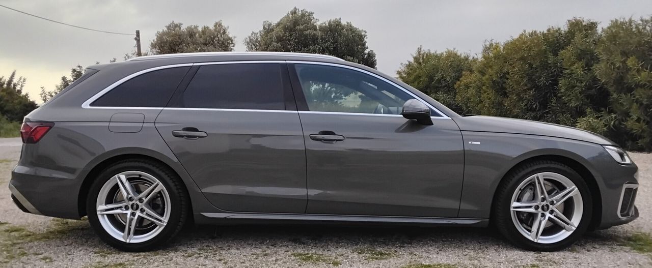 Audi A4 Avant 40 TDI quattro S line - Samsaru's Car Outlet