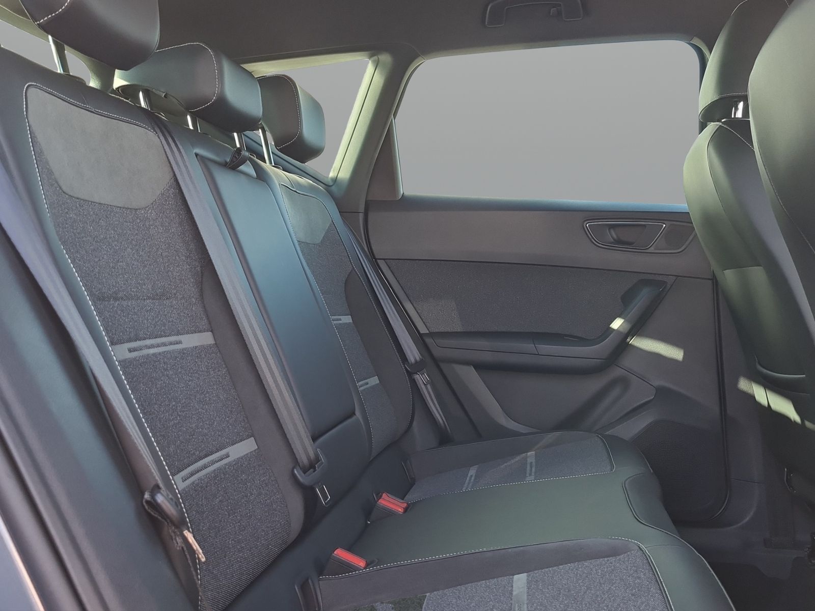 Seat Ateca 2.0 TDI DSG Xperience+AHK+NAVI+LED+ACC+SHZ
