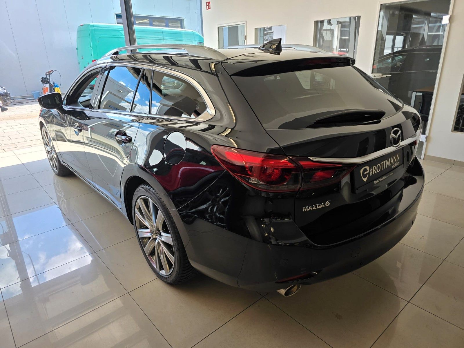 Mazda 6 Kombi Exclusive-Line *HUD*BOSE*SB*LEDER*360°