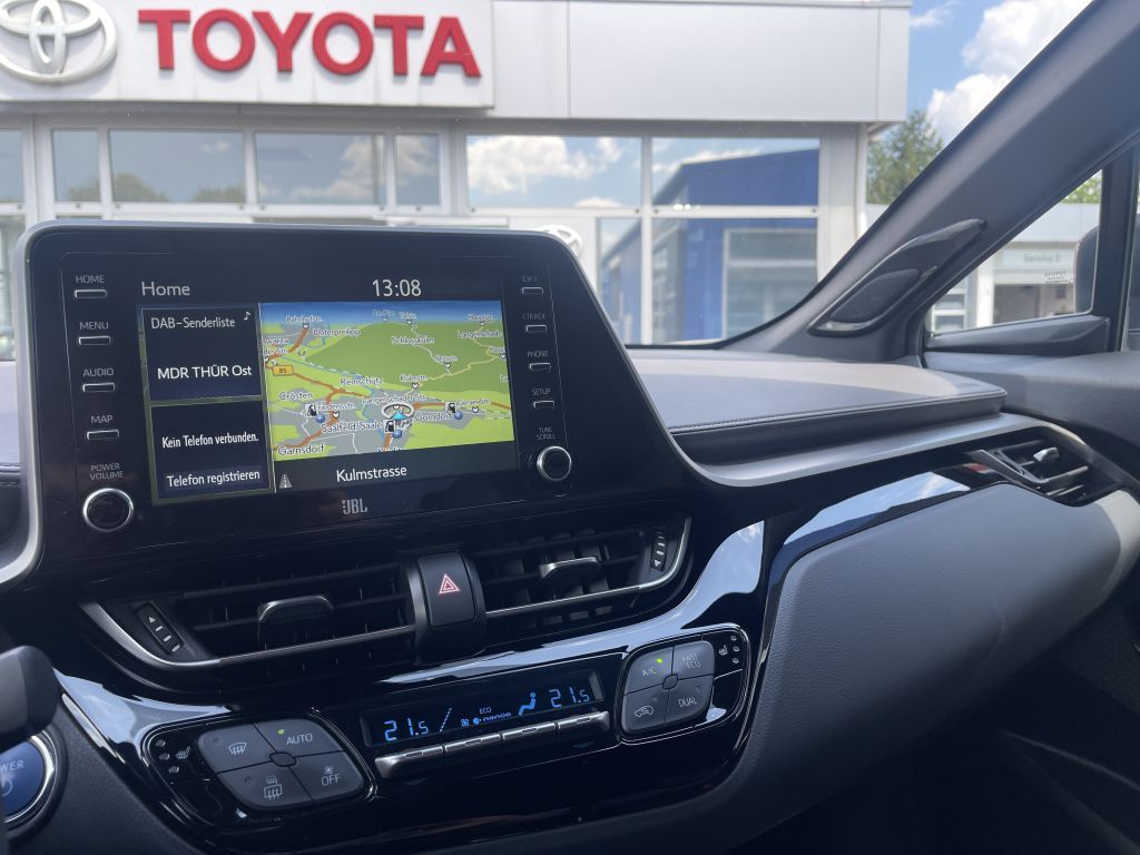 Toyota C-HR 2.0 Hybrid Lounge - Samsaru's Car Outlet