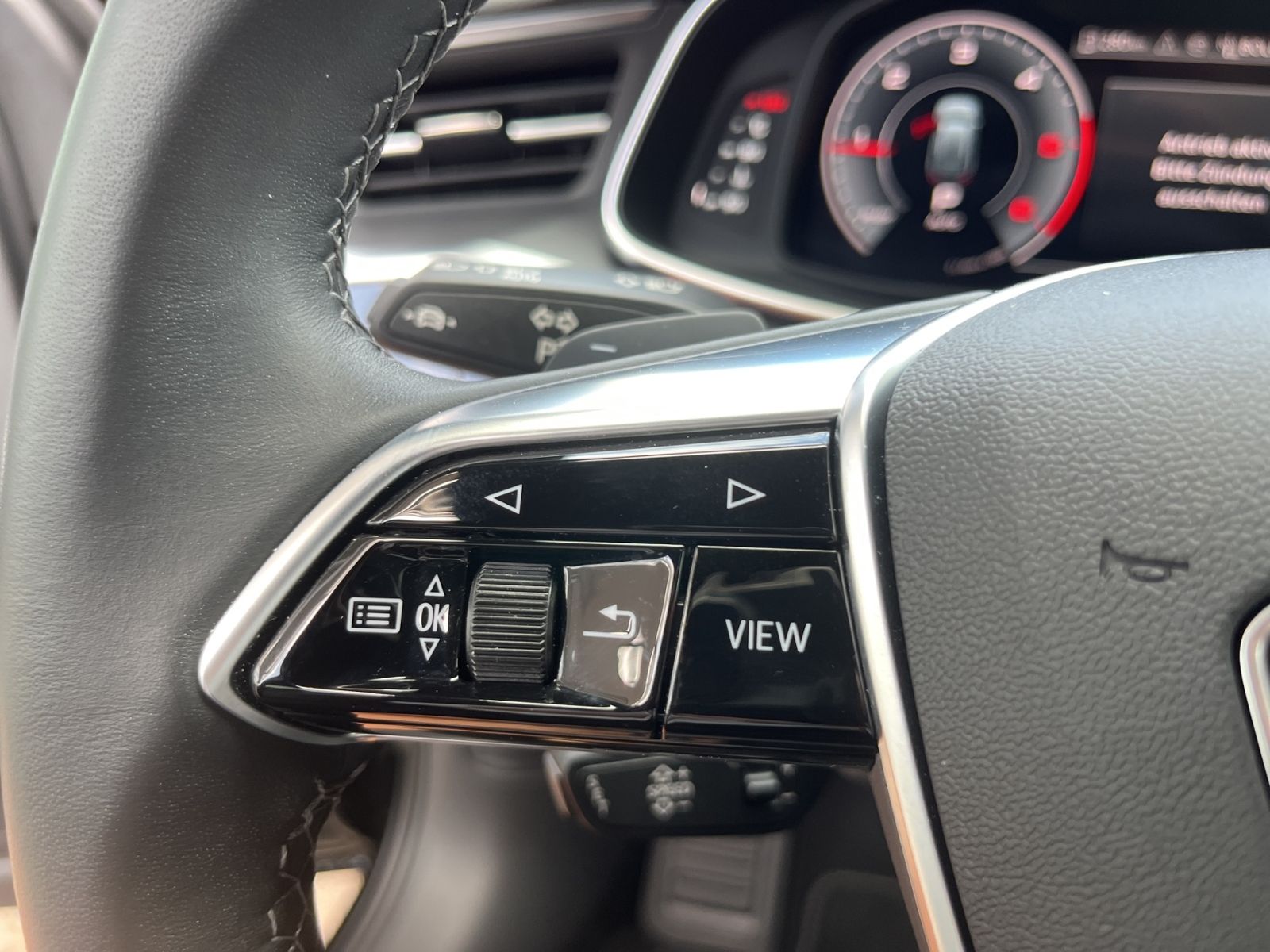 Audi A6 Avant 40 TDI ADVANCED - Samsaru's Car Outlet