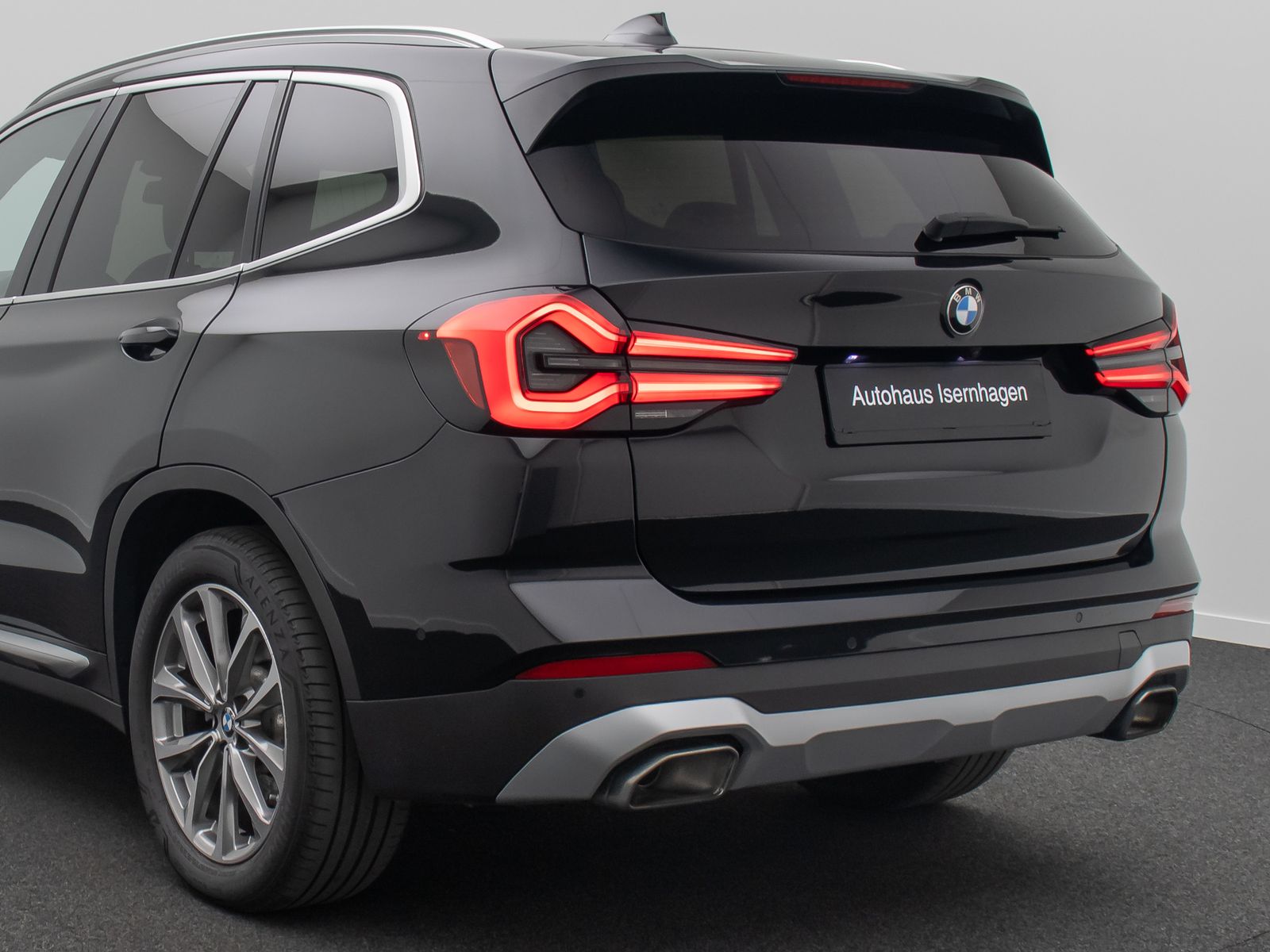 BMW X3 xD30d M Sport - Samsaru's Car Outlet