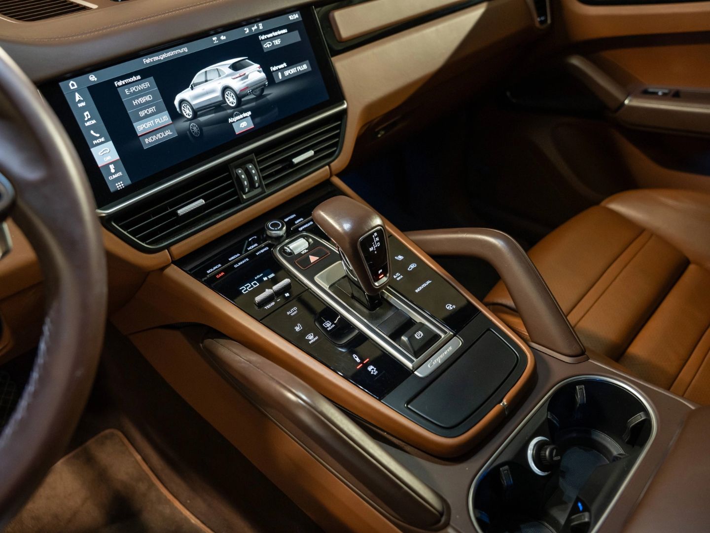 Porsche Cayenne E-Hybrid PDCC BOSE Surround View 18-Wege