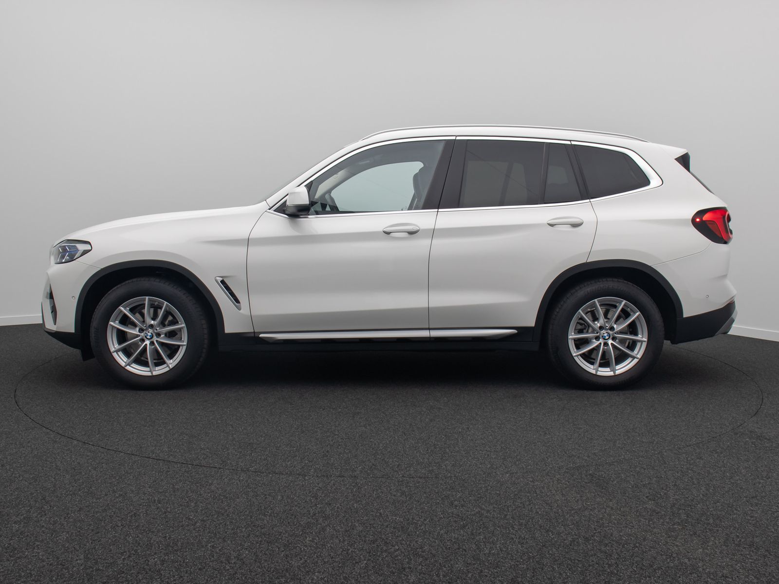 BMW X3 xD20i Kamera DAB Laser HiFi Komfort Sport 18"