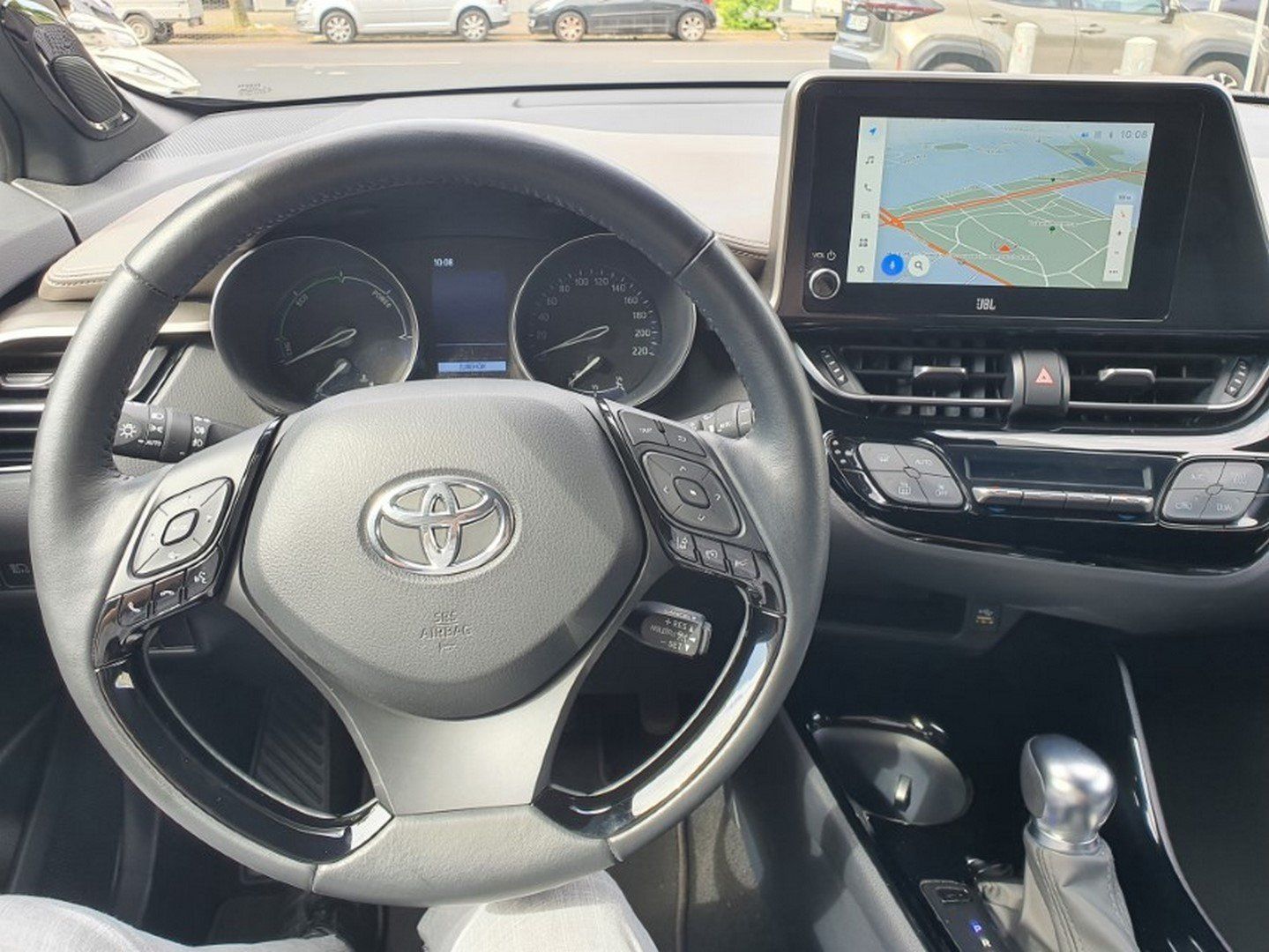 Toyota C-HR 2.0 Hybrid Lounge - Samsaru's Car Outlet