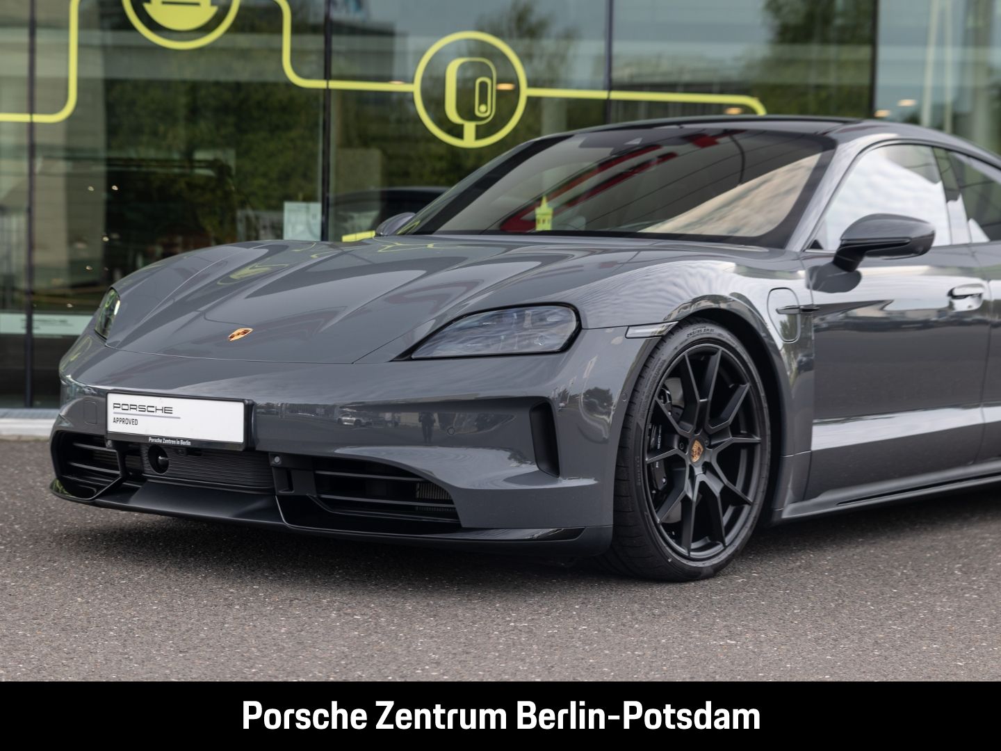 Porsche Taycan GTS Burmester HA-Lenkung Active-Ride