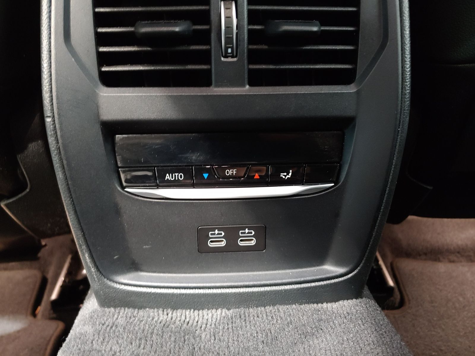 BMW 320e Sport Line - Samsaru's Car Outlet