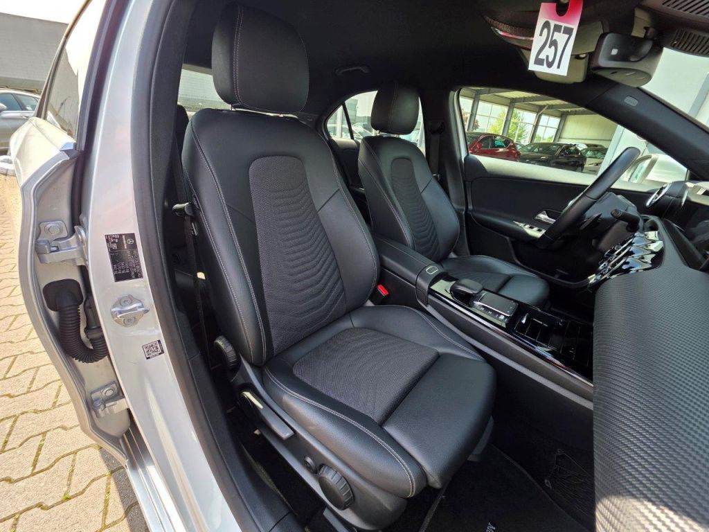 Mercedes-Benz A 180 d 7G-DCT Style - Samsaru's Car Outlet
