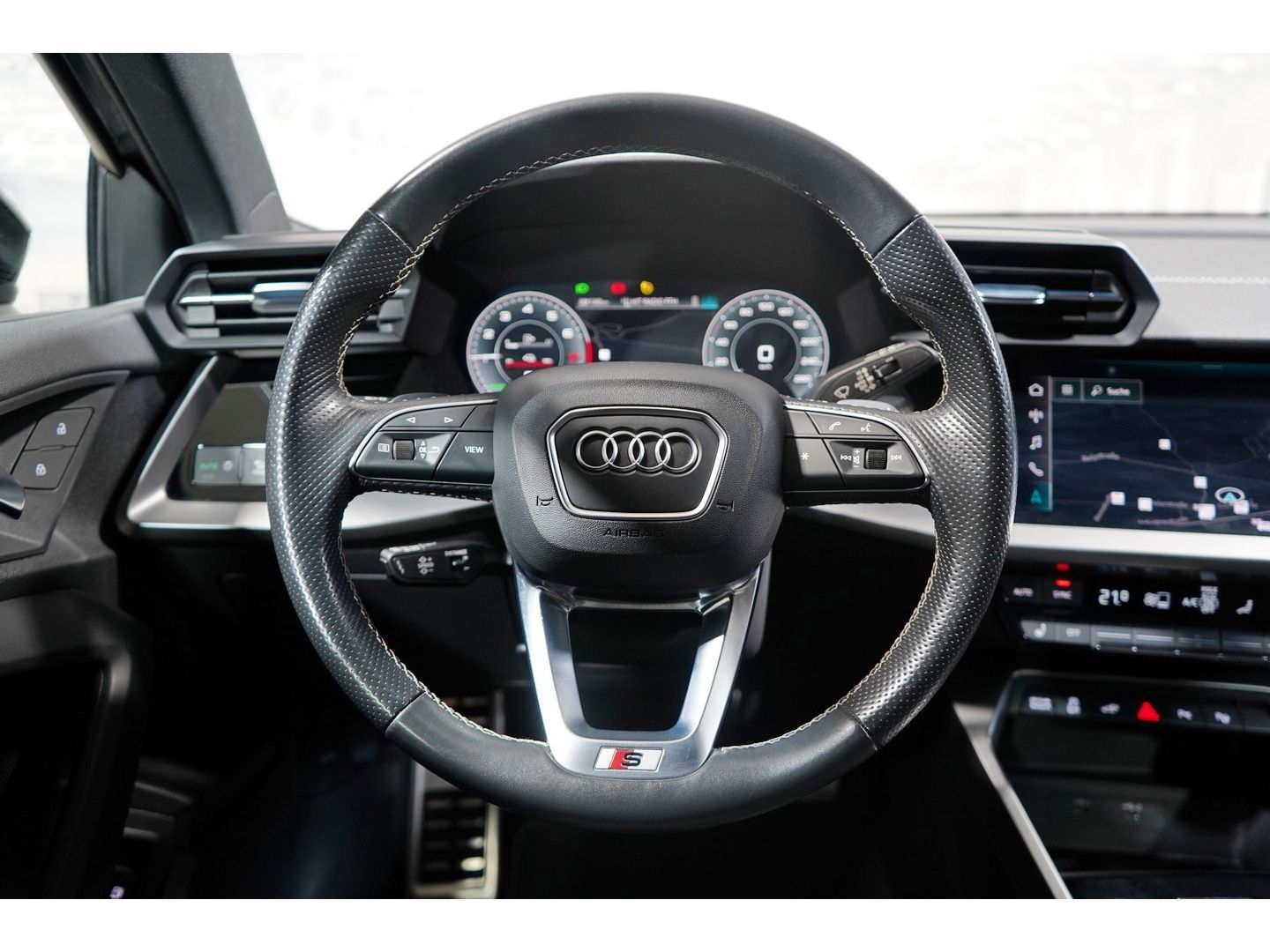 Audi A3 Sportback S line 45 TFSI e MatrixLED Business