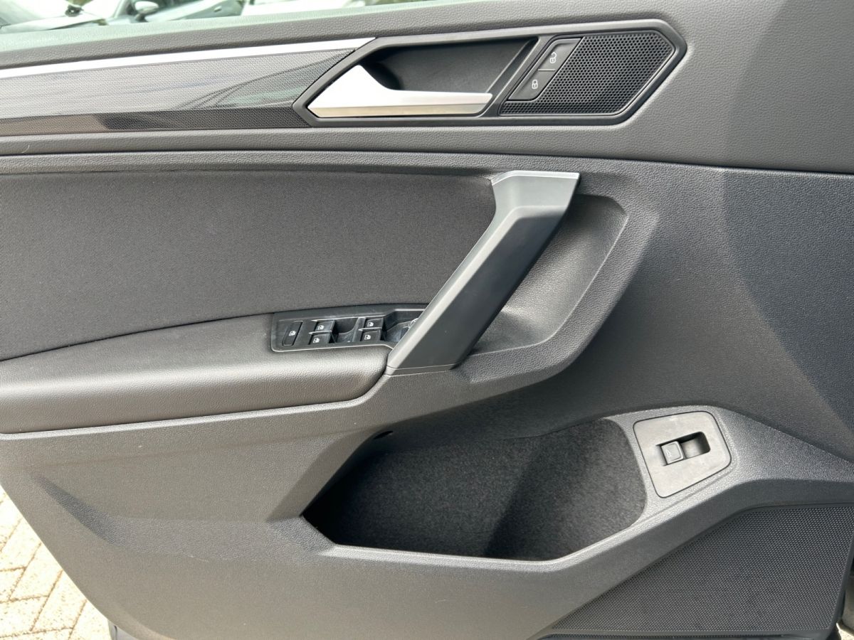 Volkswagen Tiguan 2.0 TSI BMT 4Motion Elegance - Samsaru's Car Outlet