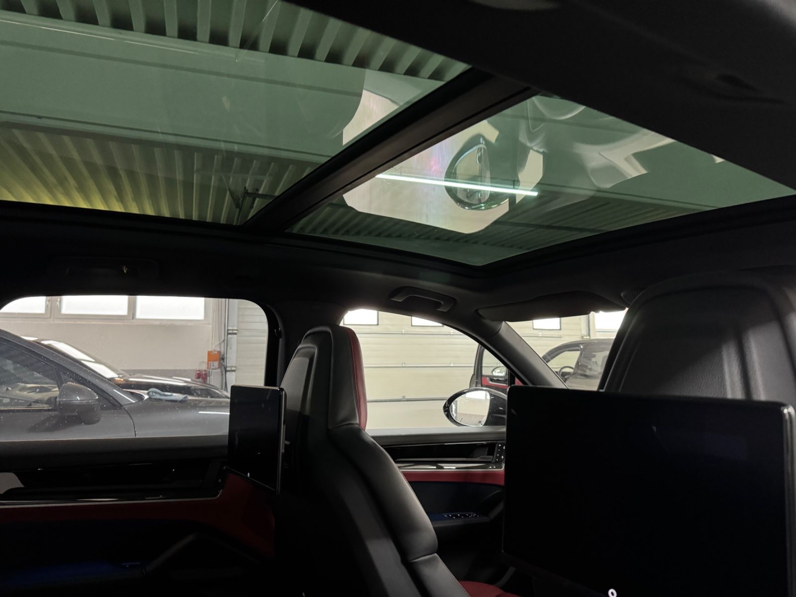 Porsche Cayenne E-Hybrid /Mod.2025/Sport Paket Lp160.500