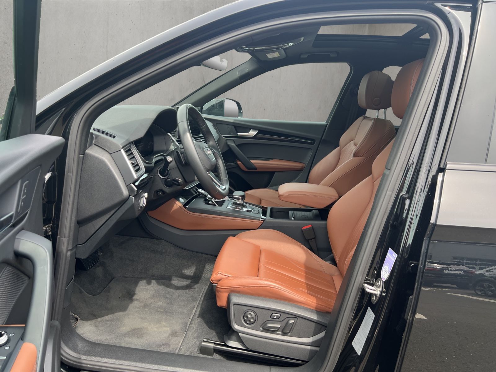 Audi Q5 Sportback S line business 40 TDI quattro 150(