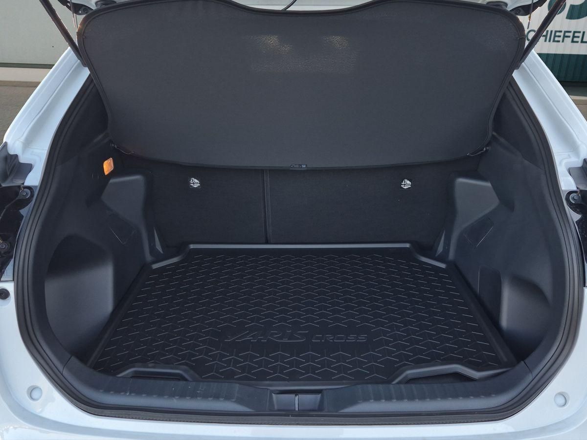 Toyota Yaris Cross Hybrid Teamplayer EPH+SHZ+DAB+TWW