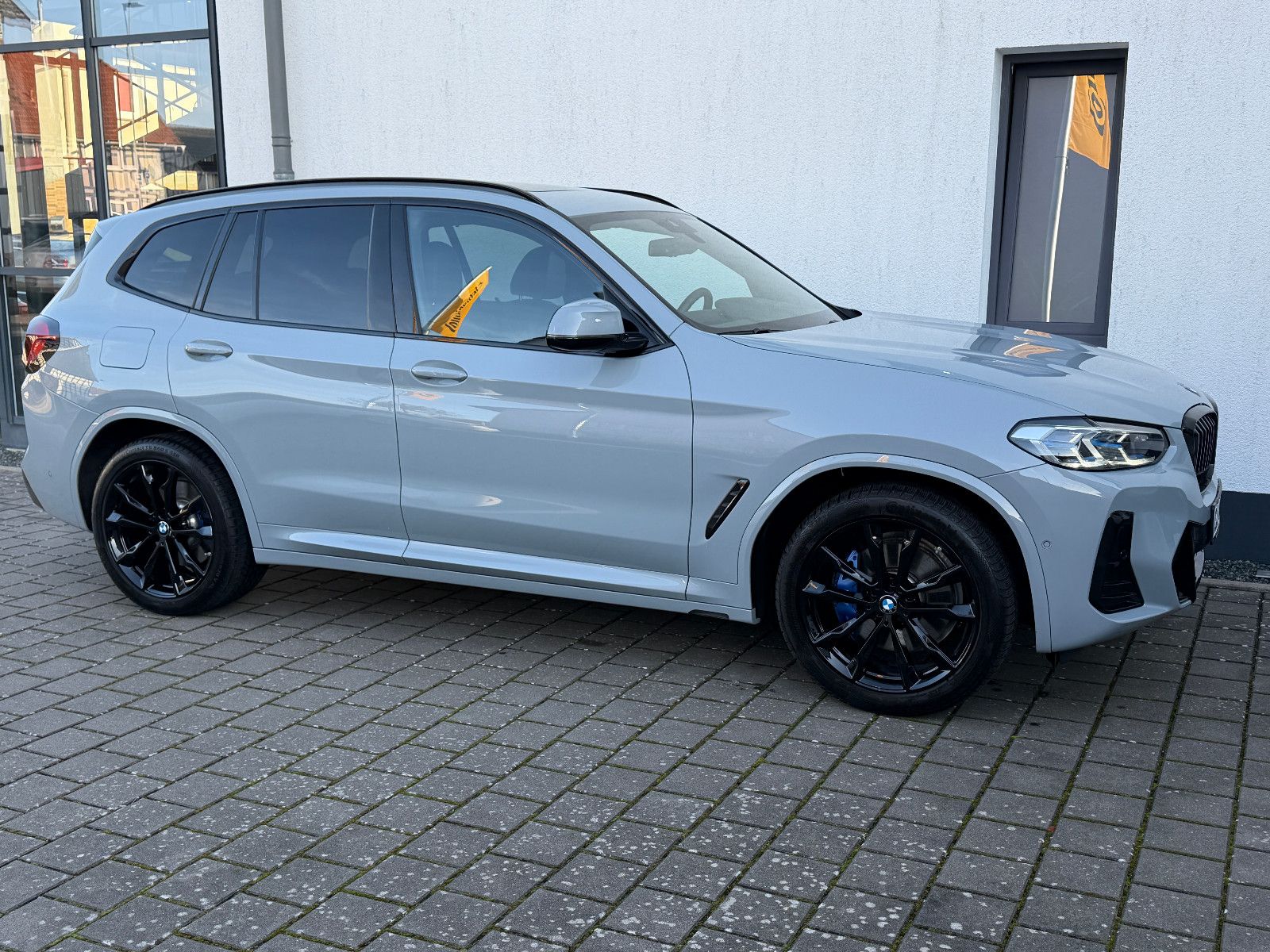 BMW X3 xDrive20d M Sport (AHK,Pano,20",Memory)