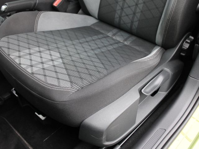 Volkswagen Taigo R-Line 1.5 TSI DSG - Samsaru's Car Outlet