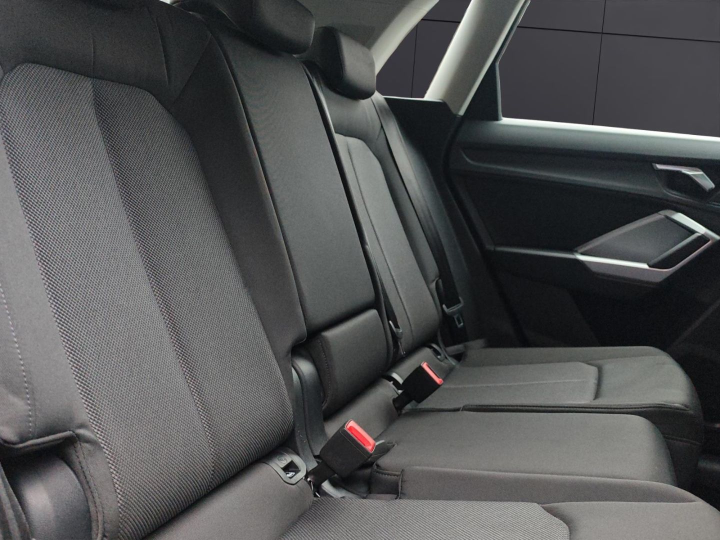 Audi Q3 35 TFSI advanced AHK ACC Apple CarPlay Androi