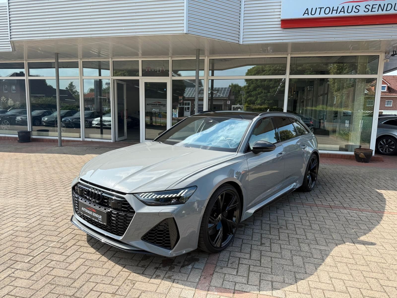 Audi RS6 Avant 4.0 TFSI quattro H/UP*LEDER*TOP*PANO