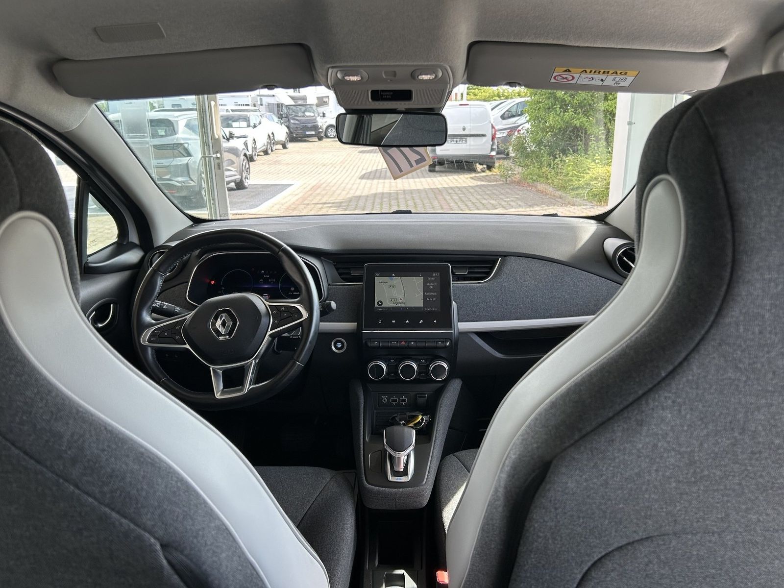 Renault ZOE EXPERIENCE R110 Z.E. 50 - Samsaru's Car Outlet