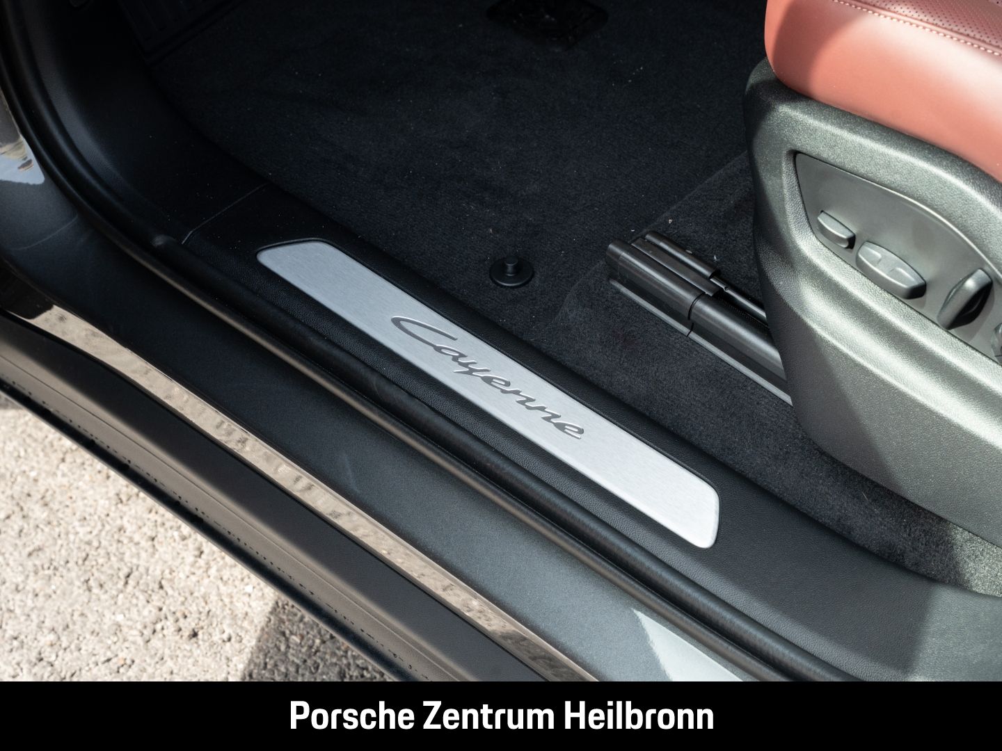 Porsche Cayenne E-Hybrid BOSE LED-Matrix Panoramadach