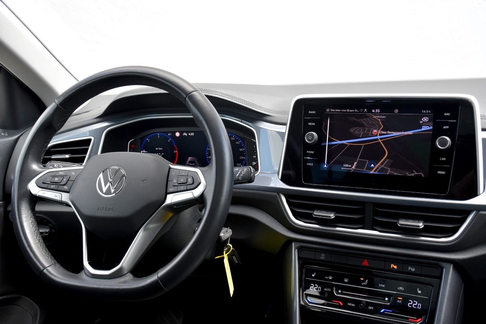 Volkswagen T-Roc Style - Samsaru's Car Outlet