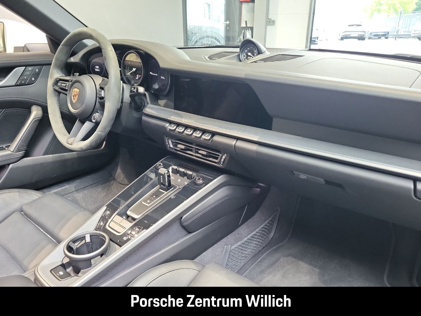 Porsche 992 911 Carrera 4S Cabriolet Hinterachslenkung