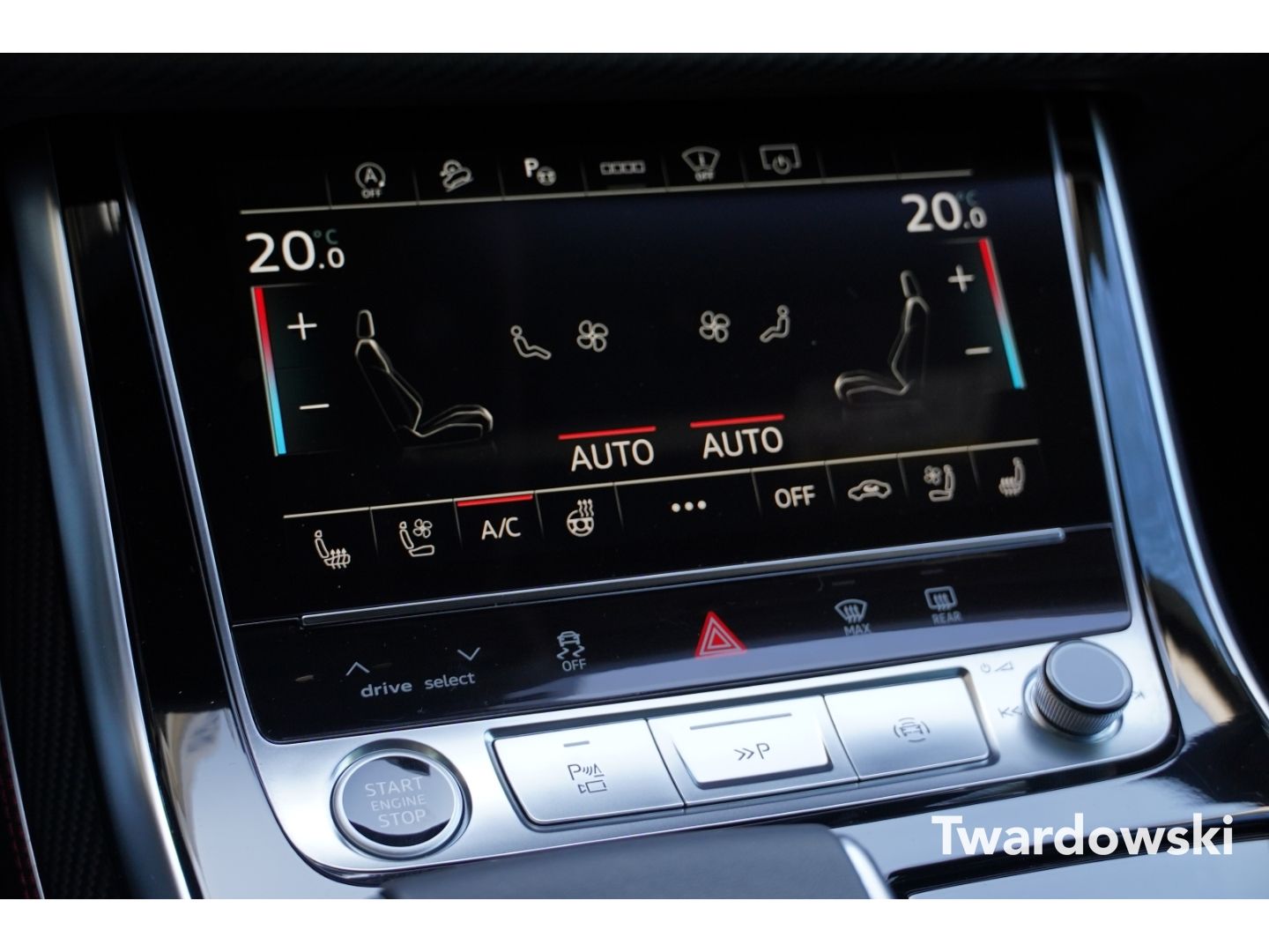 Audi Q8 50 TDI S line Pano HUD Matrix 23''B&O AHK 360