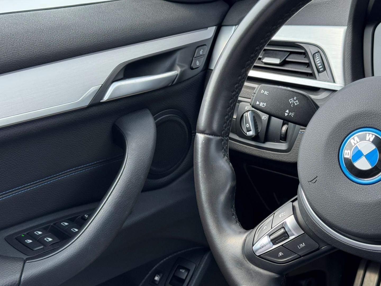 BMW X1 xDrive25e M SPORT - Samsaru's Car Outlet