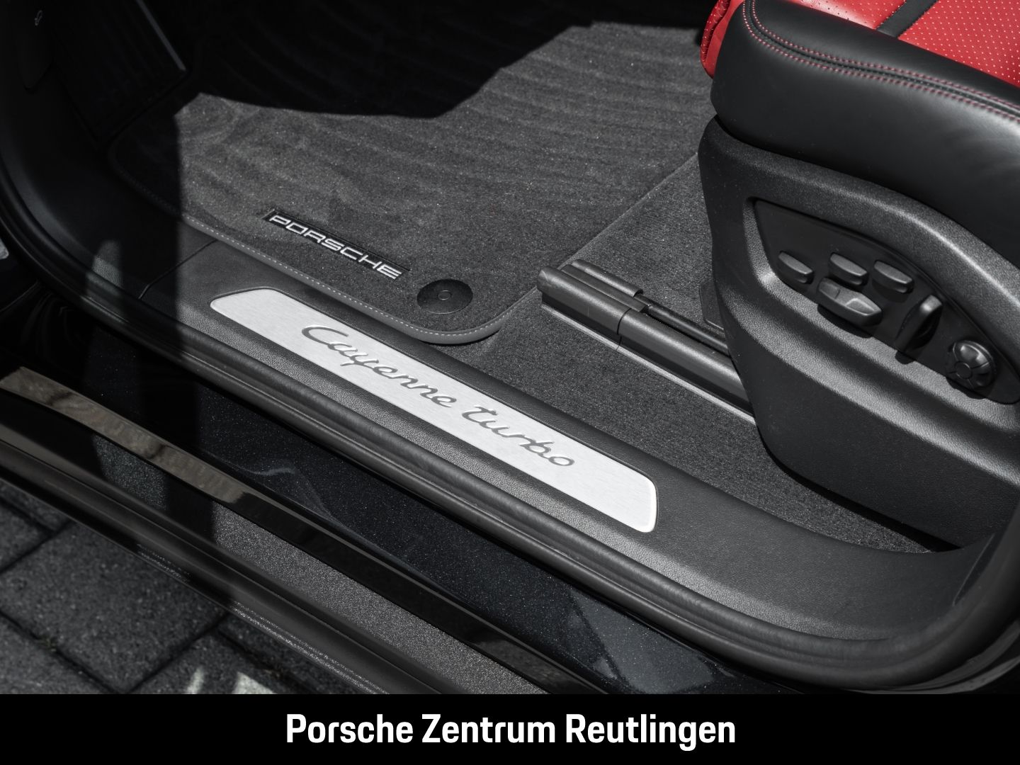 Porsche Cayenne Turbo Burmester Panorama Luftfederung