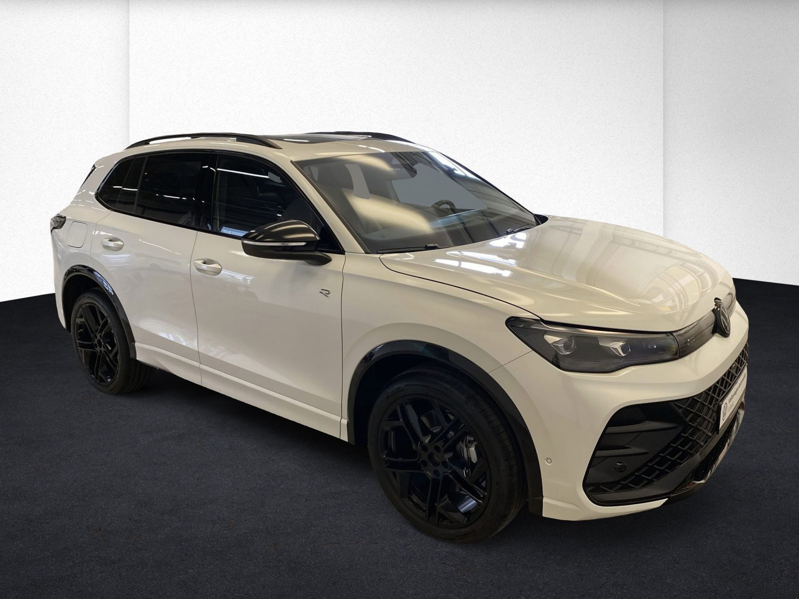 Volkswagen Tiguan R-Line 1.5 l eHybrid 200 kW AHK*PSD*SOUND