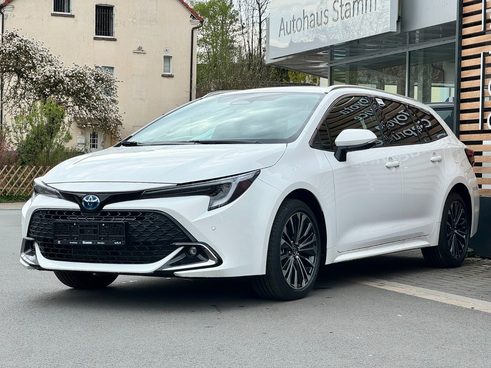 Toyota Corolla 2.0l Teamplayer | el. Heckklappe | LED