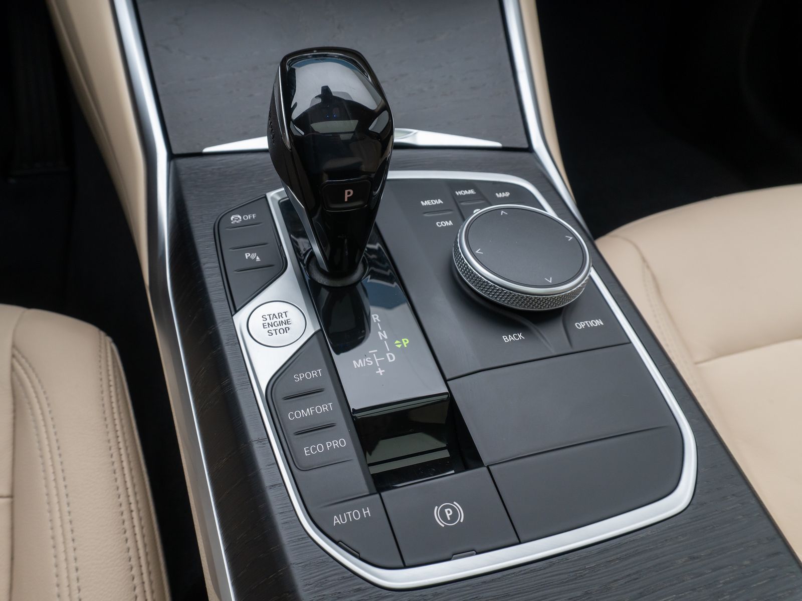 BMW 320d Luxury Line - Samsaru's Car Outlet